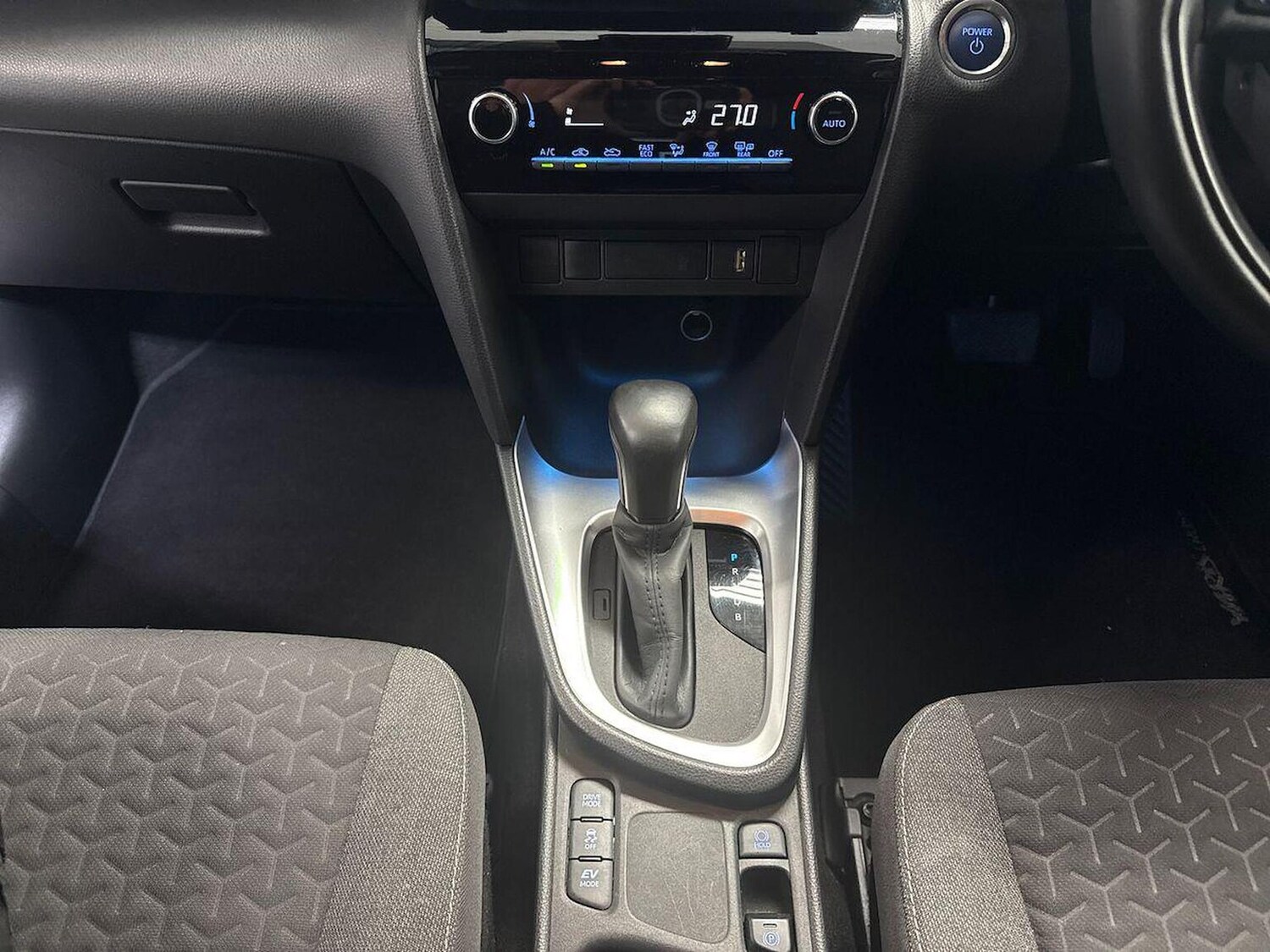 Used Toyota Yaris Cross 2023 for sale - 77488543: Photo 8