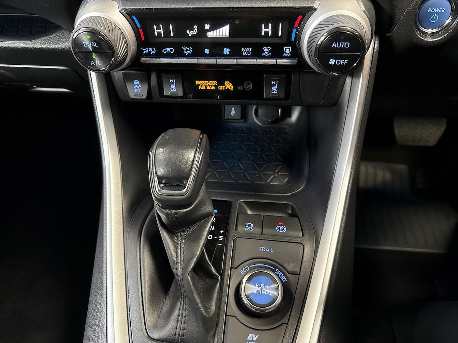 Used Toyota RAV4 2022 for sale - 76570957: Photo 11