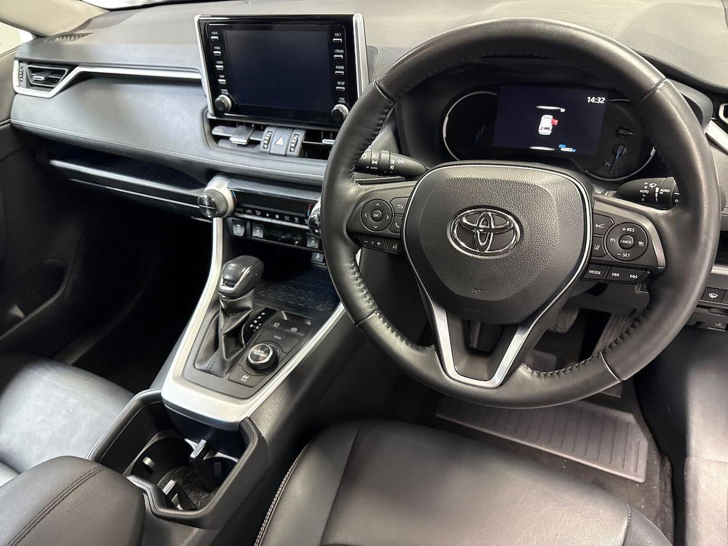 Used Toyota RAV4 2022 for sale - 76570957: Photo 14