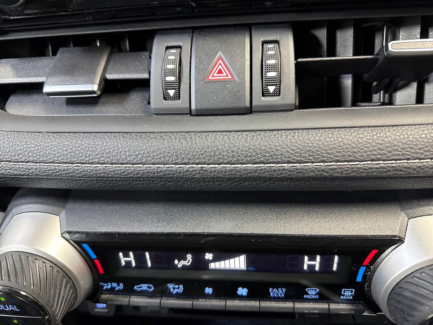 Used Toyota RAV4 2022 for sale - 76570957: Photo 20