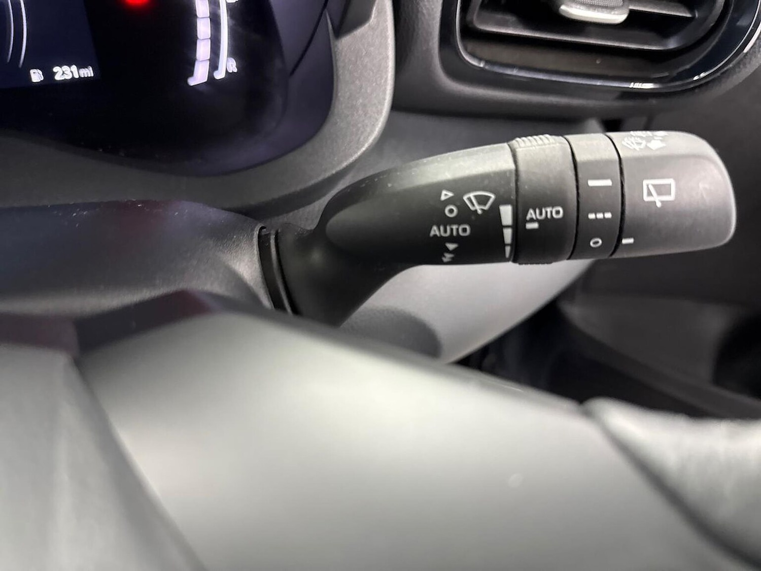 Used Toyota Yaris 2025 for sale - 78213682: Photo 28