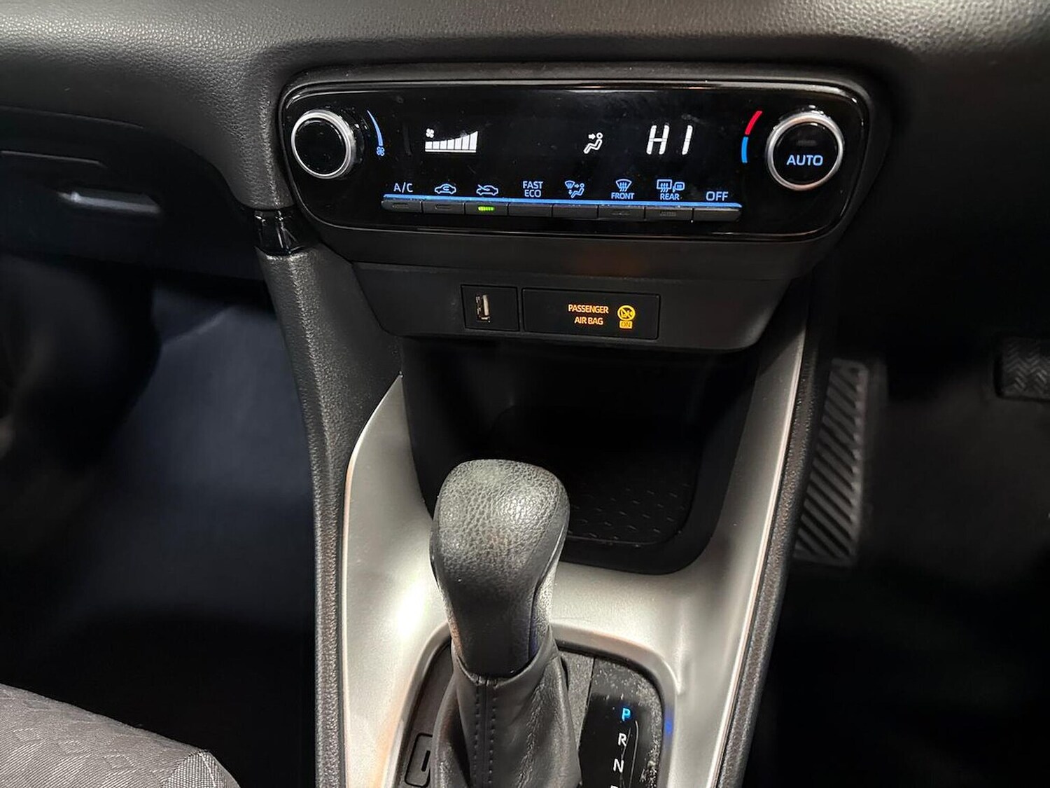 Used Toyota Yaris 2022 for sale - 76324568: Photo 12