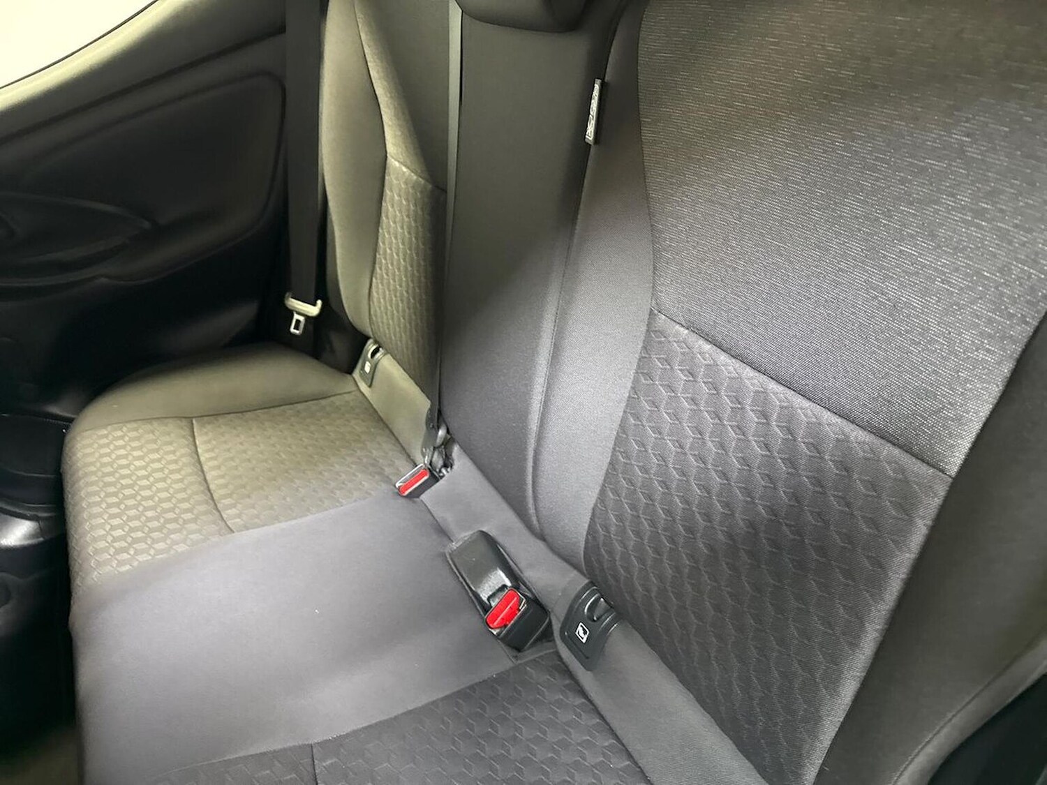 Used Toyota Yaris 2022 for sale - 76324568: Photo 16