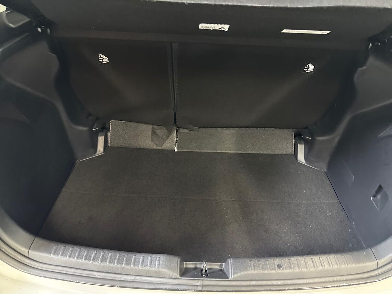 Used Toyota Yaris 2022 for sale - 76324568: Photo 17