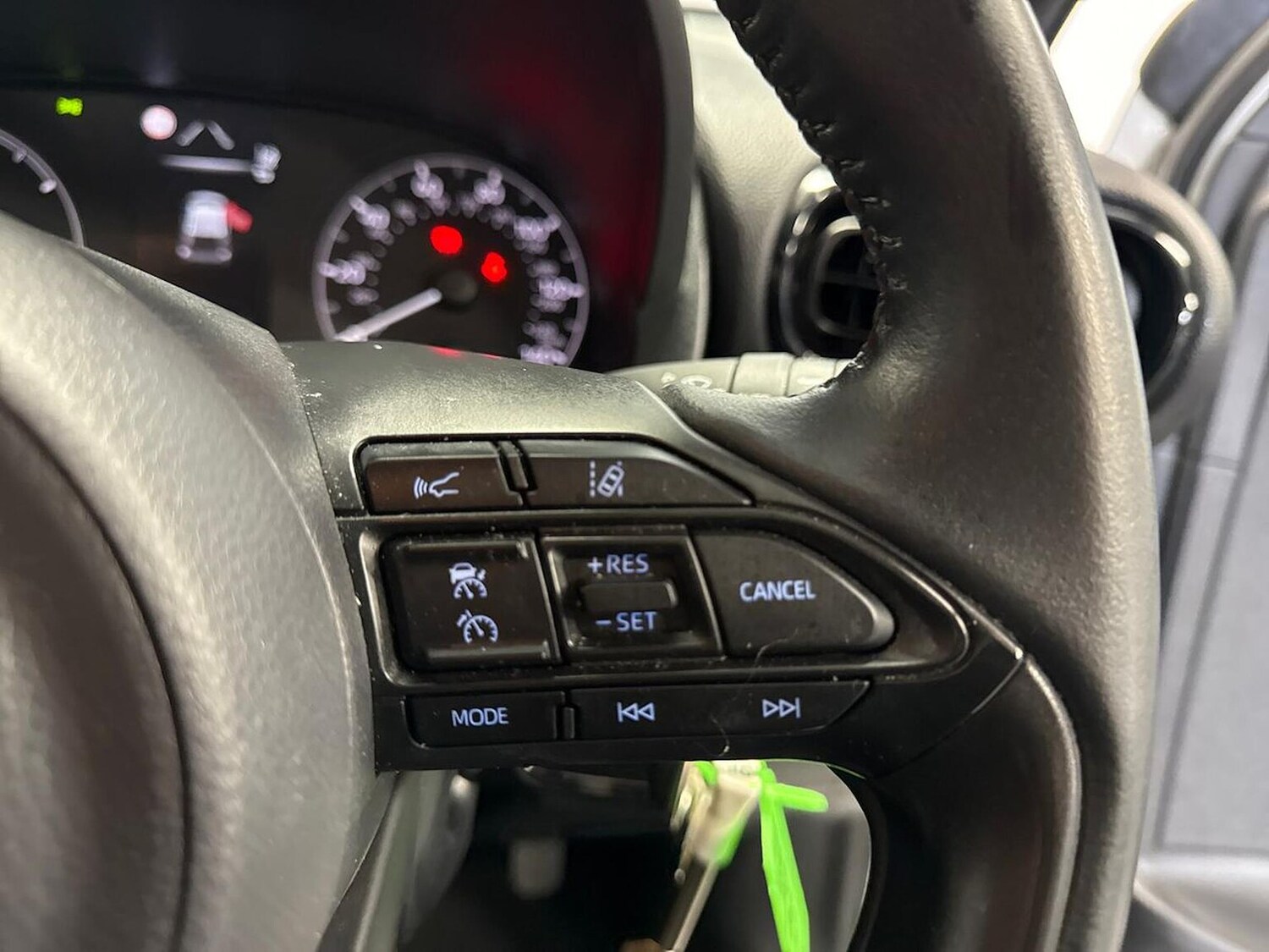 Used Toyota Yaris 2022 for sale - 76324568: Photo 25