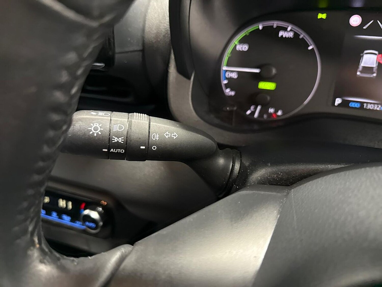 Used Toyota Yaris 2022 for sale - 76324568: Photo 27