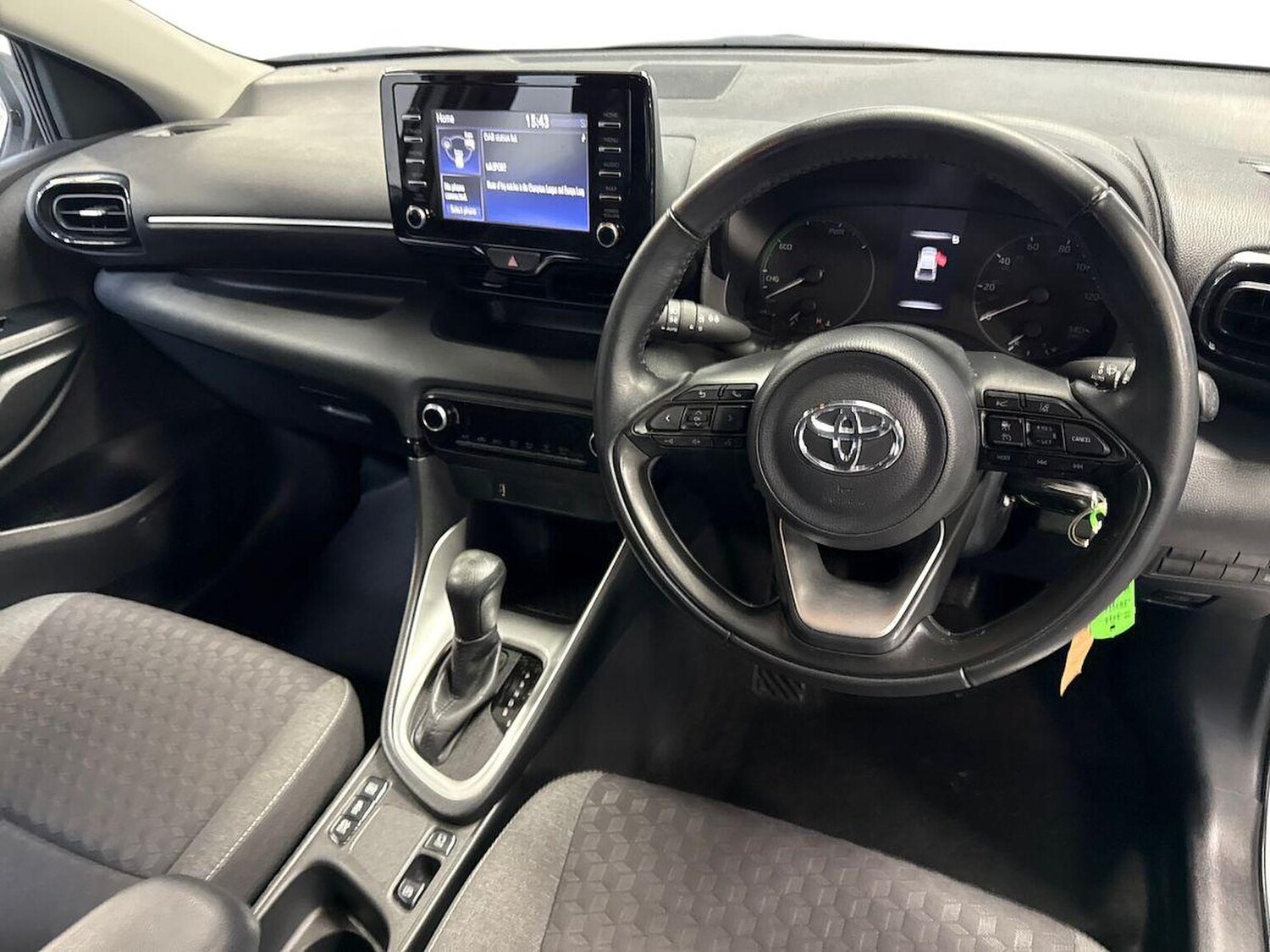 Used Toyota Yaris 2022 for sale - 76324568: Photo 9