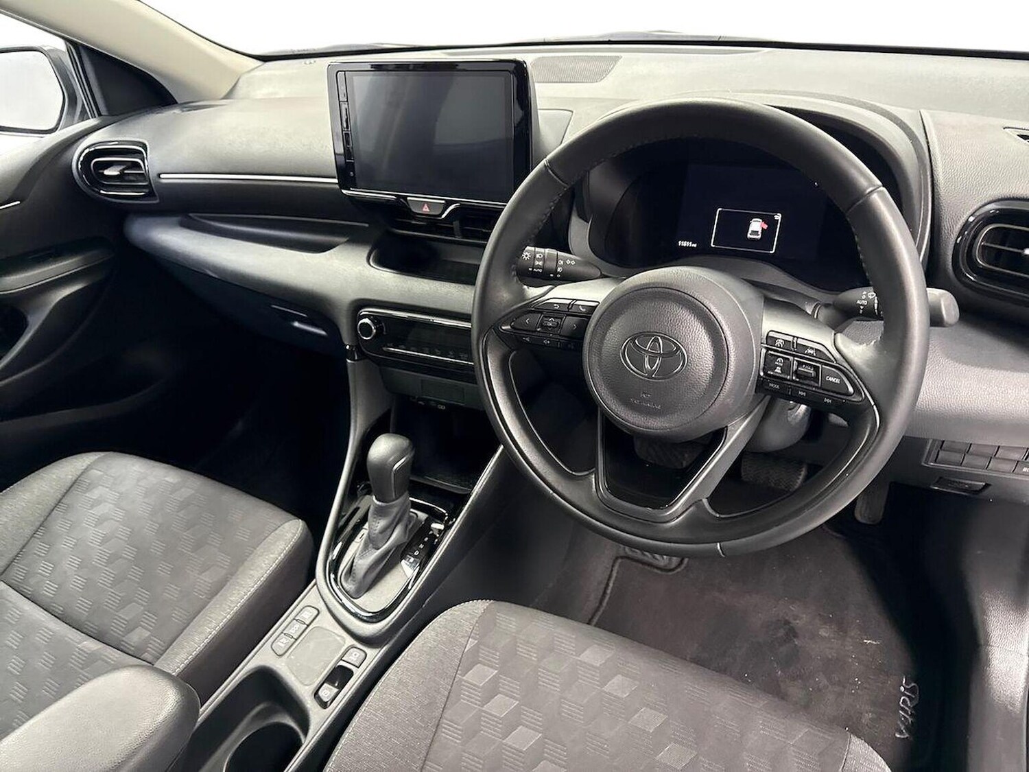 Used Toyota Yaris 2024 for sale - 78192806: Photo 17