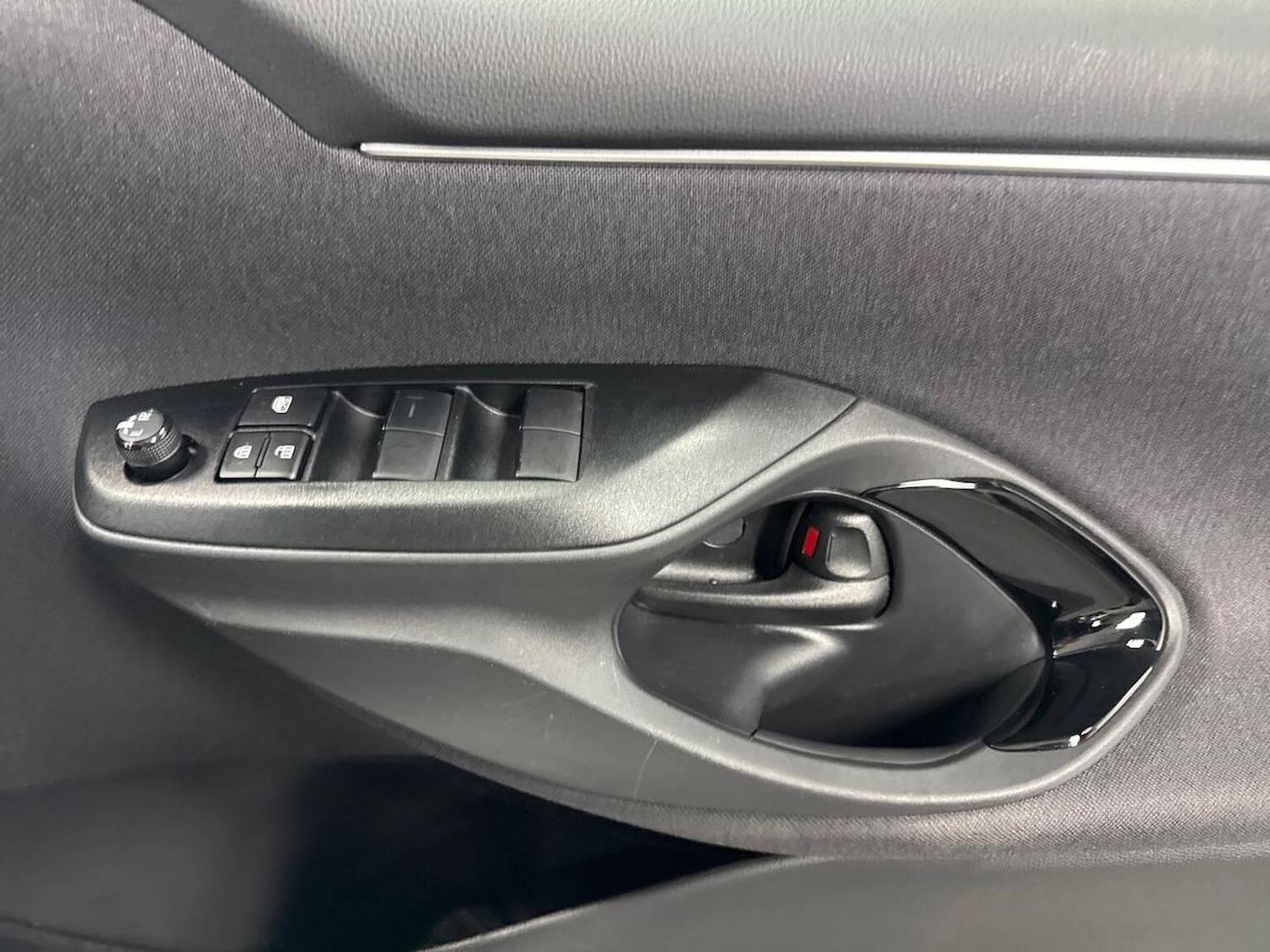 Used Toyota Yaris 2024 for sale - 78192806: Photo 23