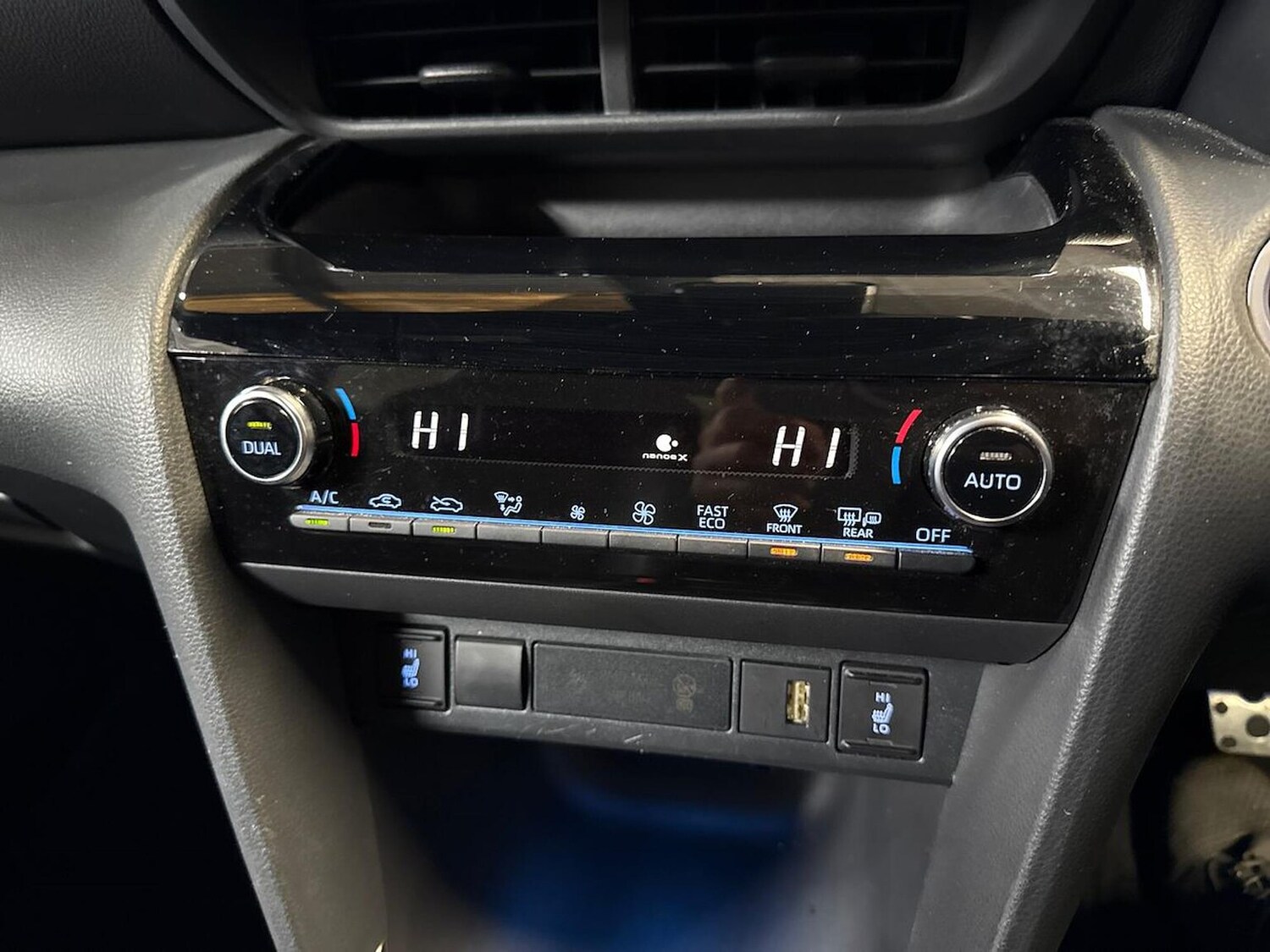 Used Toyota Yaris Cross 2024 for sale - 76735550: Photo 12