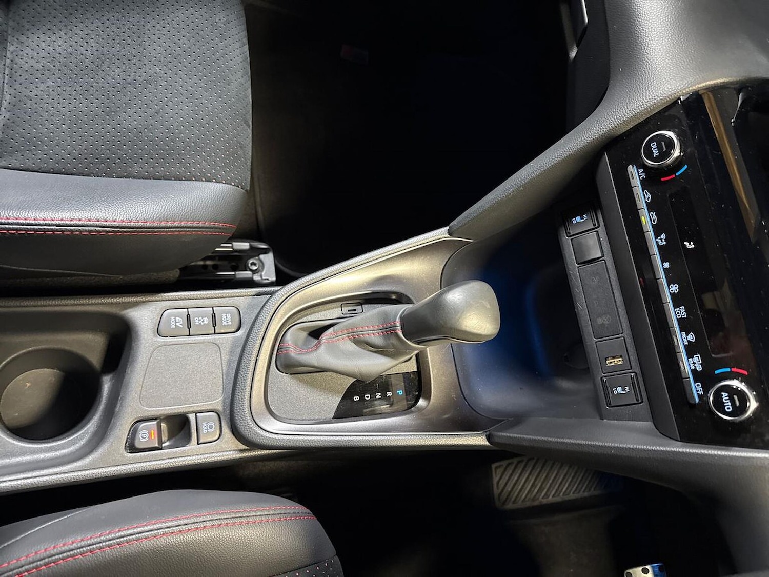 Used Toyota Yaris Cross 2024 for sale - 76735550: Photo 13