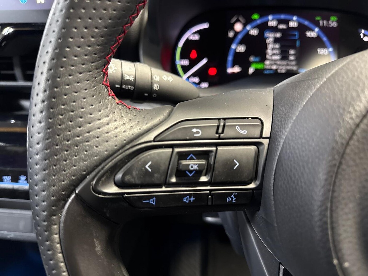 Used Toyota Yaris Cross 2024 for sale - 76735550: Photo 24