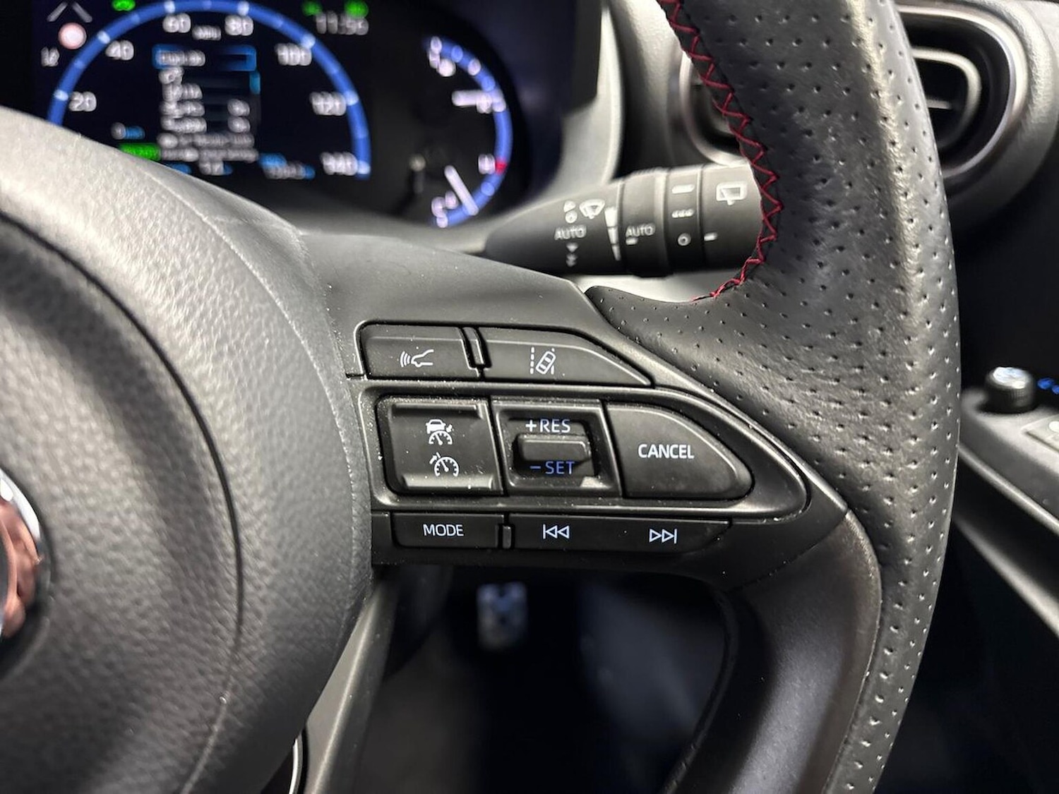 Used Toyota Yaris Cross 2024 for sale - 76735550: Photo 25