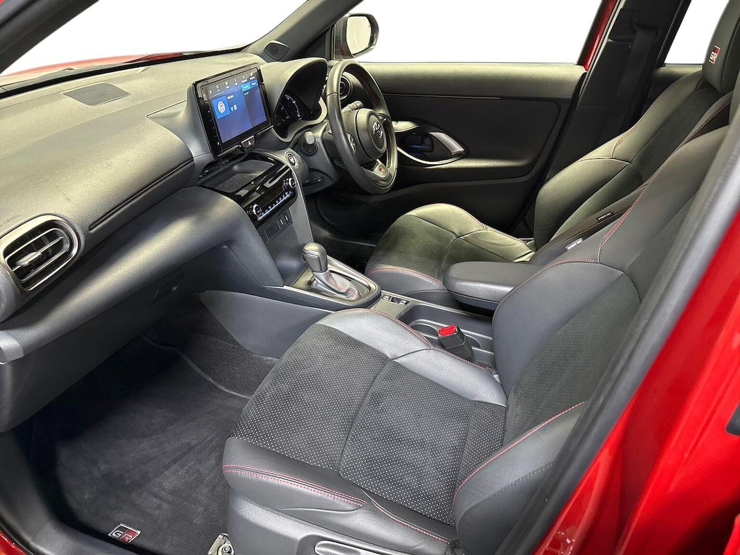 Used Toyota Yaris Cross 2024 for sale - 76735550: Photo 7