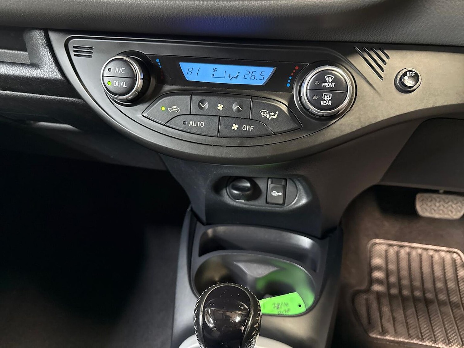 Used Toyota Yaris 2018 for sale - 76547682: Photo 12