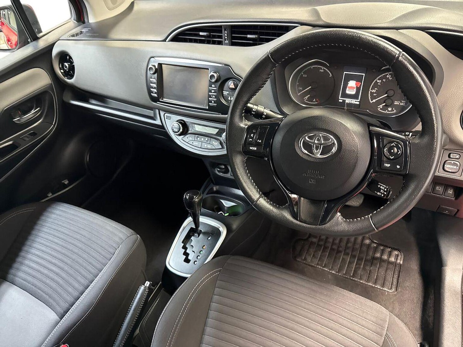 Used Toyota Yaris 2018 for sale - 76547682: Photo 15