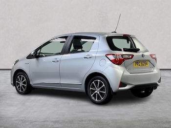 Used Toyota Yaris 2019 for sale - 75701183: Photo