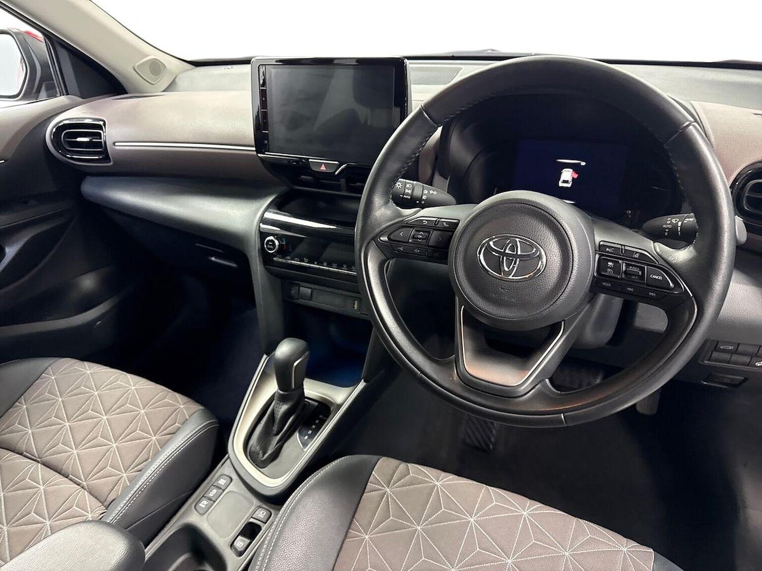 Used Toyota Yaris Cross 2023 for sale - 78194271: Photo 11