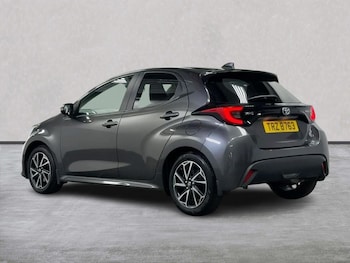 Used Toyota Yaris 2022 for sale - 78860614: Photo