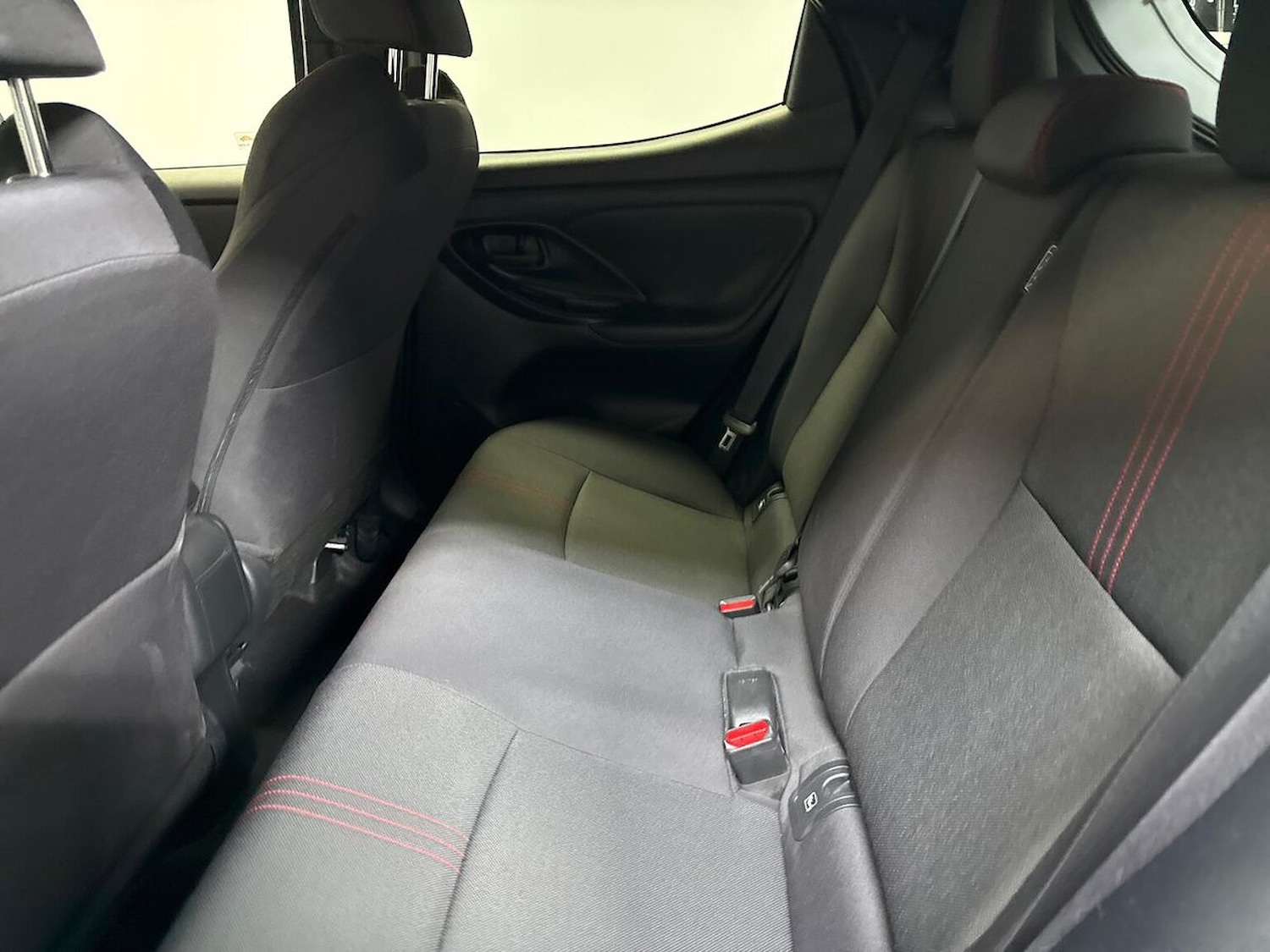 Used Toyota Yaris 2023 for sale - 76324567: Photo 16