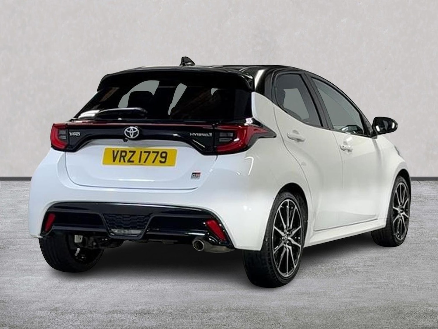 Used Toyota Yaris 2023 for sale - 76324567: Photo 18