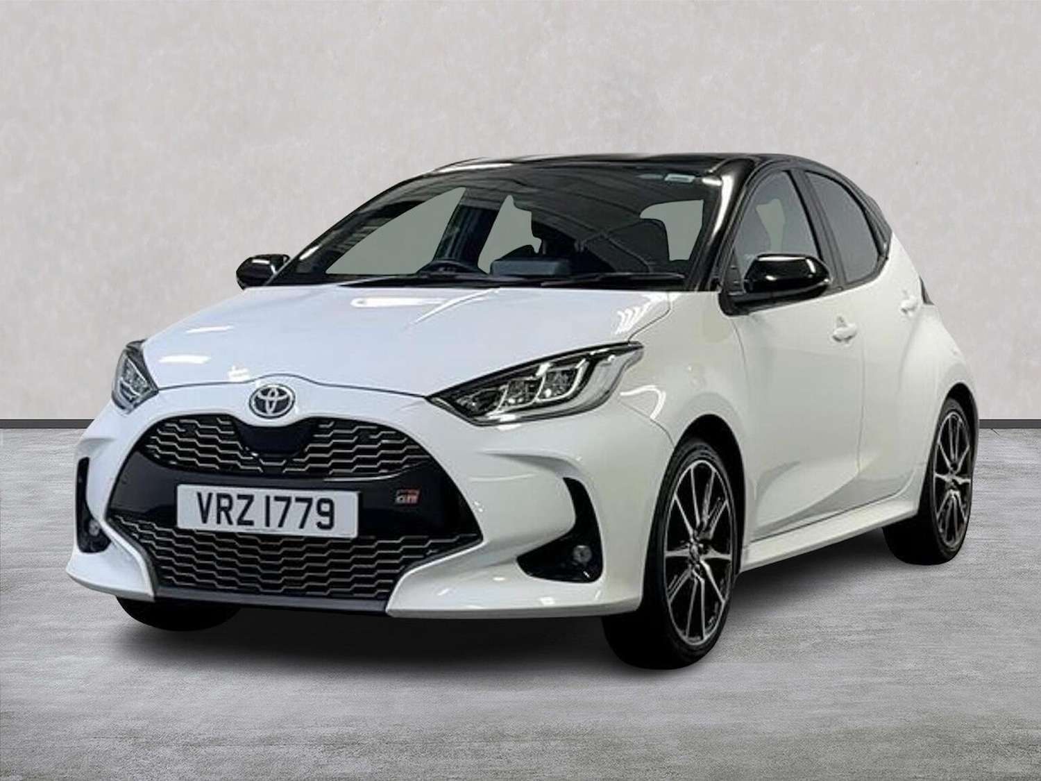 Used Toyota Yaris 2023 for sale - 76324567: Photo 20