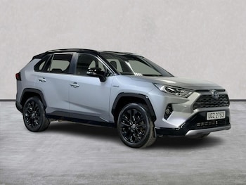 2021 - 2.5 Vvt-I Hybrid Dynamic 5Dr Cvt 2Wd