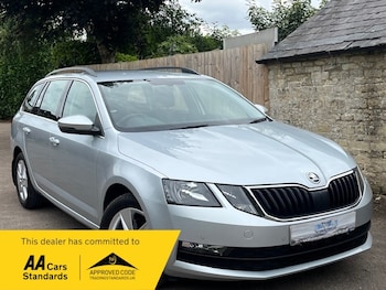 Used Skoda Octavia 2020 for sale - 76618359: Photo