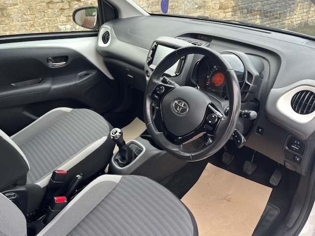 Used Toyota AYGO 2020 for sale - 76618308: Photo 13