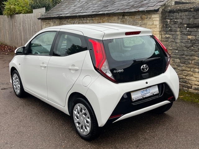 Used Toyota AYGO 2020 for sale - 76618308: Photo 3