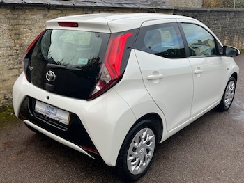 Used Toyota AYGO 2020 for sale - 76618308: Photo