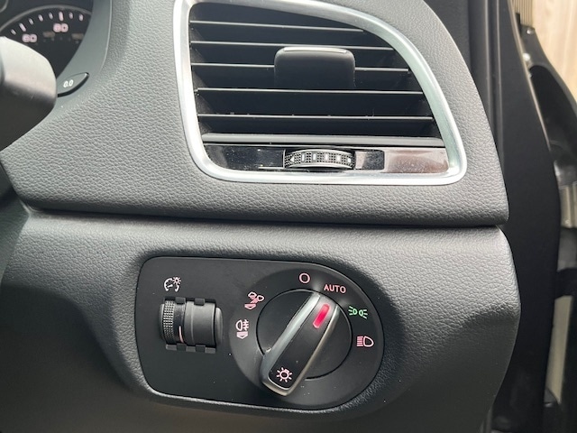 Used Audi Q3 2018 for sale - 76618365: Photo 29