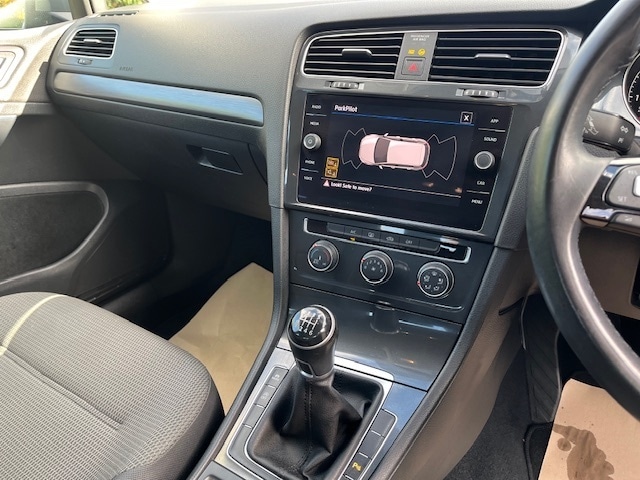 Used Volkswagen Golf 2018 for sale - 76618357: Photo 16