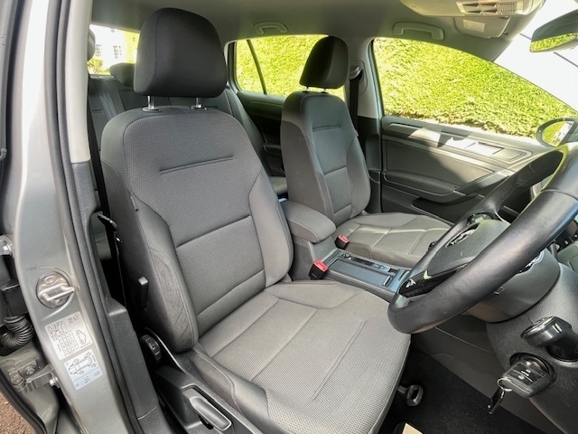 Used Volkswagen Golf 2018 for sale - 76618357: Photo 33