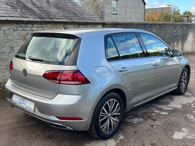 Used Volkswagen Golf 2018 for sale - 76618357: Photo 4