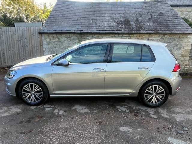 Used Volkswagen Golf 2018 for sale - 76618357: Photo 5