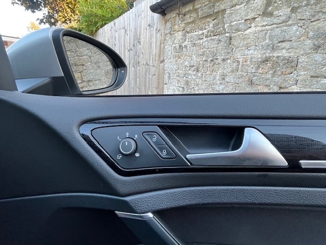 Used Volkswagen Golf 2018 for sale - 76618352: Photo 34