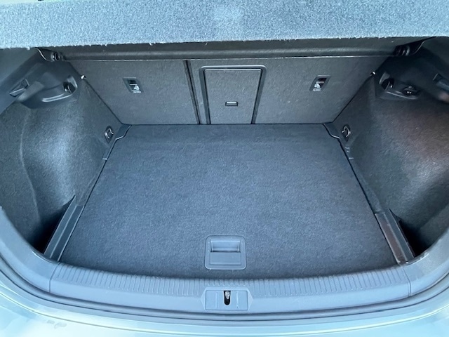 Used Volkswagen Golf 2018 for sale - 76618352: Photo 42