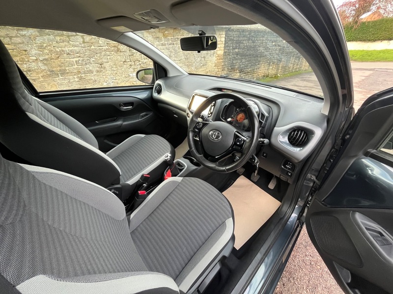 Used Toyota AYGO 2019 for sale - 77303288: Photo 11