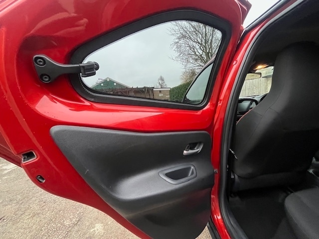 Used Toyota Aygo X 2022 for sale - 77038653: Photo 38