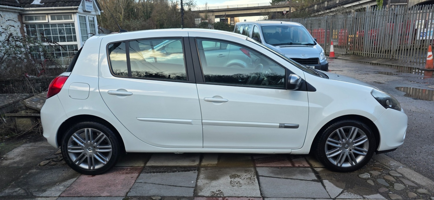 Used Renault Clio 2012 for sale - 77573088: Photo 2