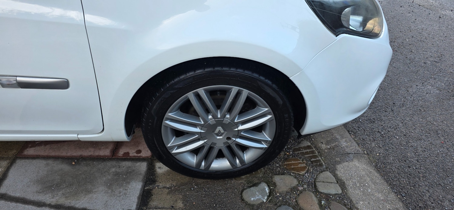 Used Renault Clio 2012 for sale - 77573088: Photo 9