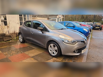 Used Renault Clio 2015 for sale - 78527101: Photo