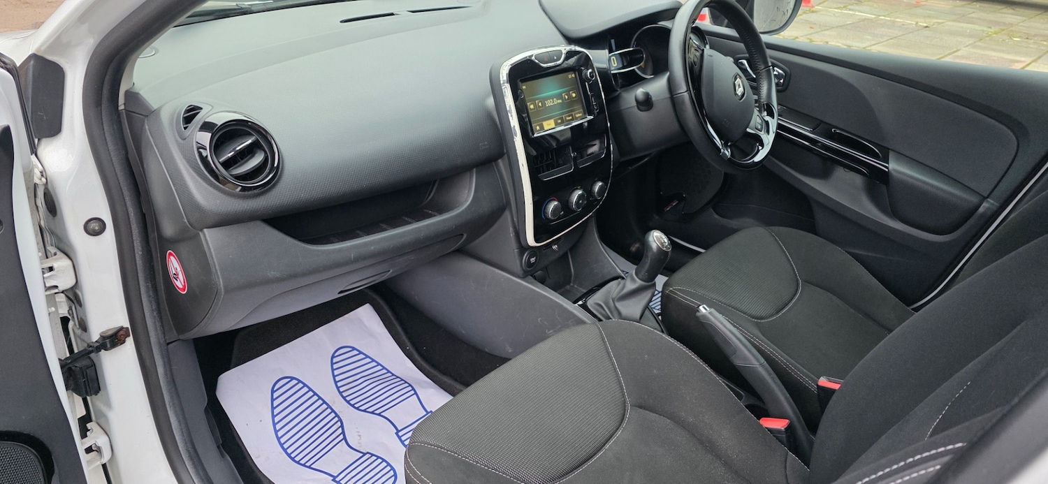 Used Renault Clio 2014 for sale - 77371729: Photo 13