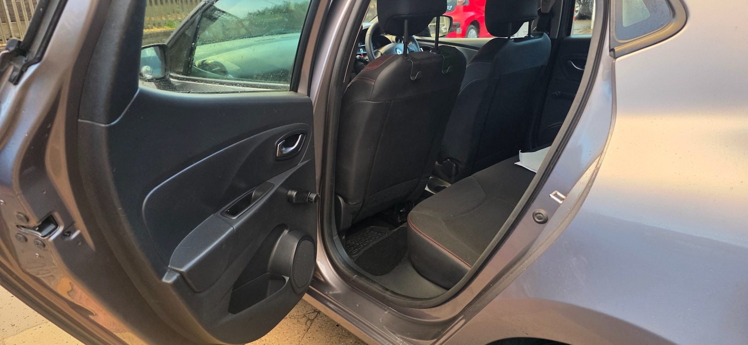 Used Renault Clio 2015 for sale - 77423760: Photo 9