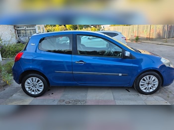 Used Renault Clio 2010 for sale - 79156858: Photo