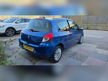 Used Renault Clio 2010 for sale - 79156858: Photo