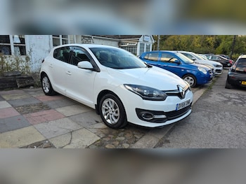 Used Renault Megane 2015 for sale - 76548094: Photo