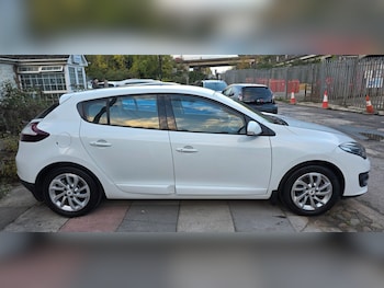Used Renault Megane 2015 for sale - 76548094: Photo