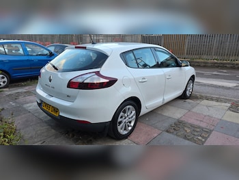 Used Renault Megane 2015 for sale - 76548094: Photo